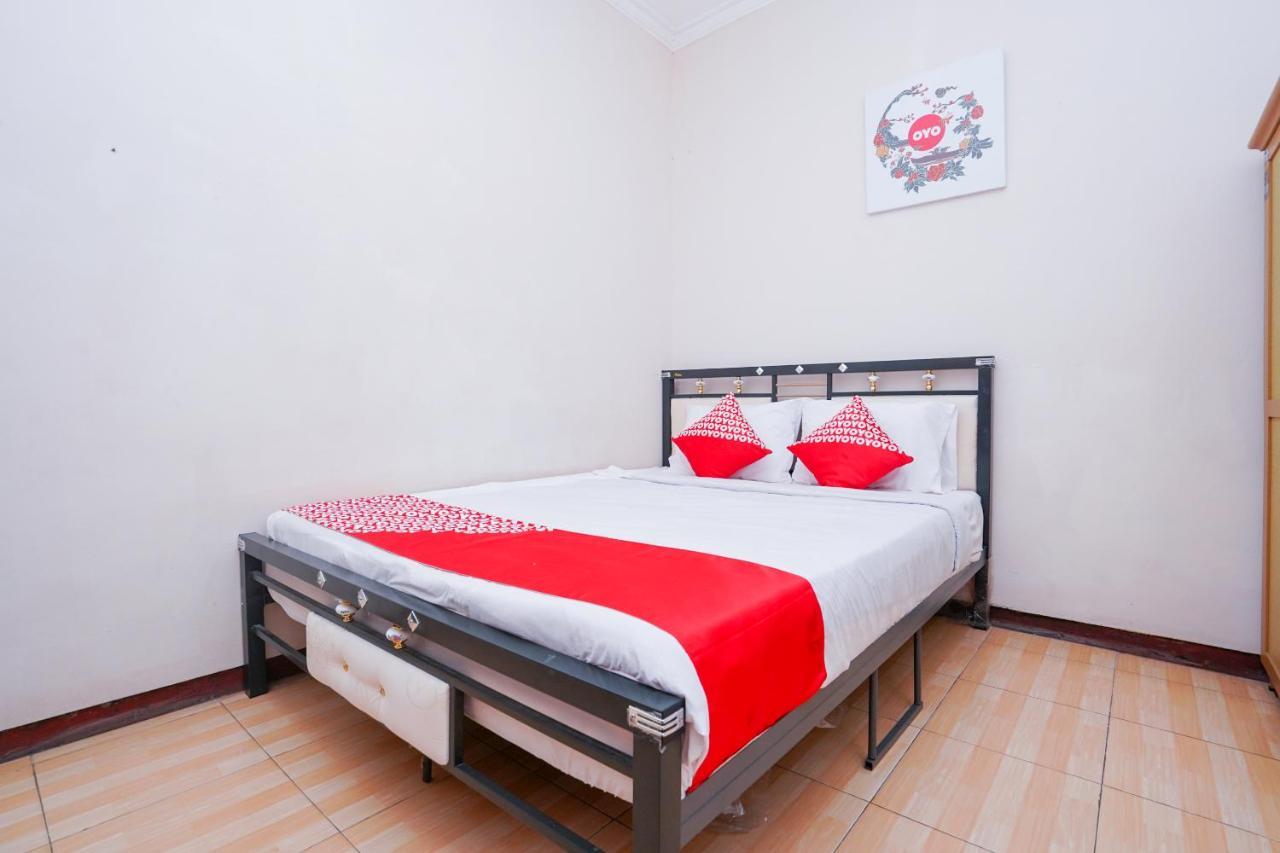 Hotel Collection O 1112 Comfitel Siwalankerto Aa4 à Sorabaya Extérieur photo
