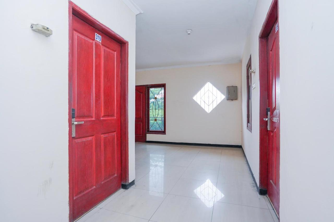 Hotel Collection O 1112 Comfitel Siwalankerto Aa4 à Sorabaya Extérieur photo